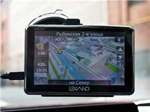 Lexand SR-5550 HD сочетает в себе функции навигатора и видеорегистратора