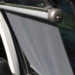 Зачем устанавливаются шторки в салон автомобиля?