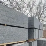 Стандартні гранітні бордюри: уніфікація розмірів як гарантія швидкої доставки та монтажу